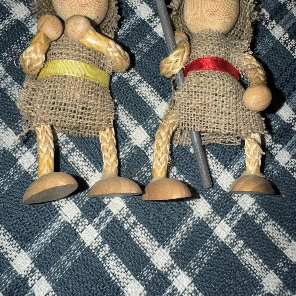 Set Of 2 Mid-Century Figurines Burlap And Wood